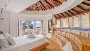 Villa Beyaz Isıtmalı Havuz 10