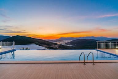 Villa İnfinity Isıtmalı Havuz 11