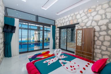 Villa Ay Işığı Korunaklı Havuz 11