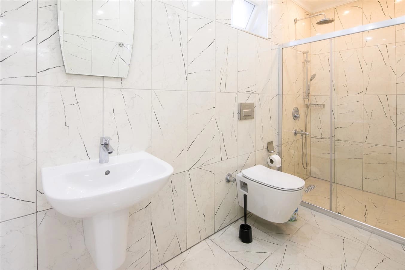 Villa Lavinia Korunaklı Havuz 24