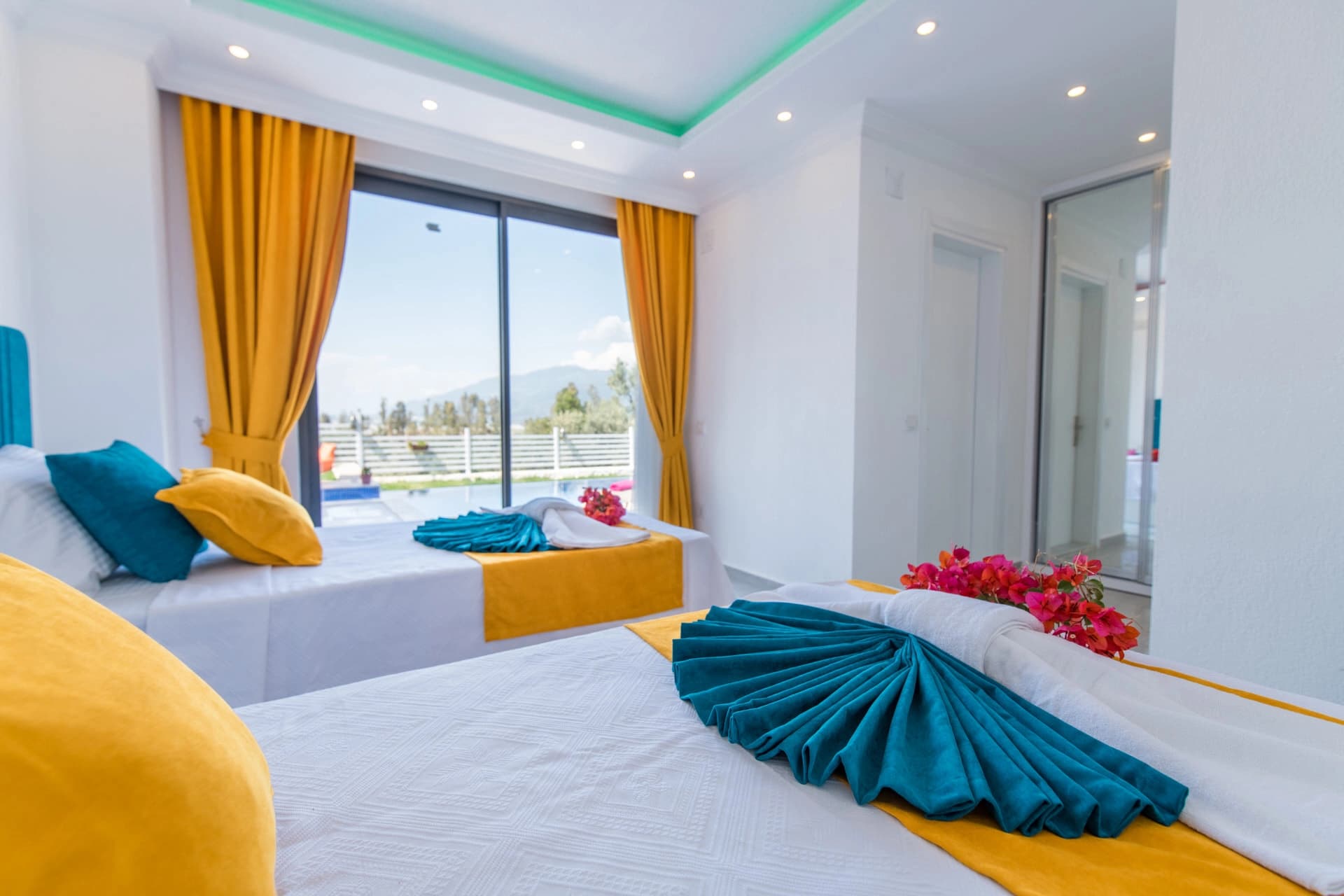 Villa Nar Çiçeği Korunaklı Havuz 21