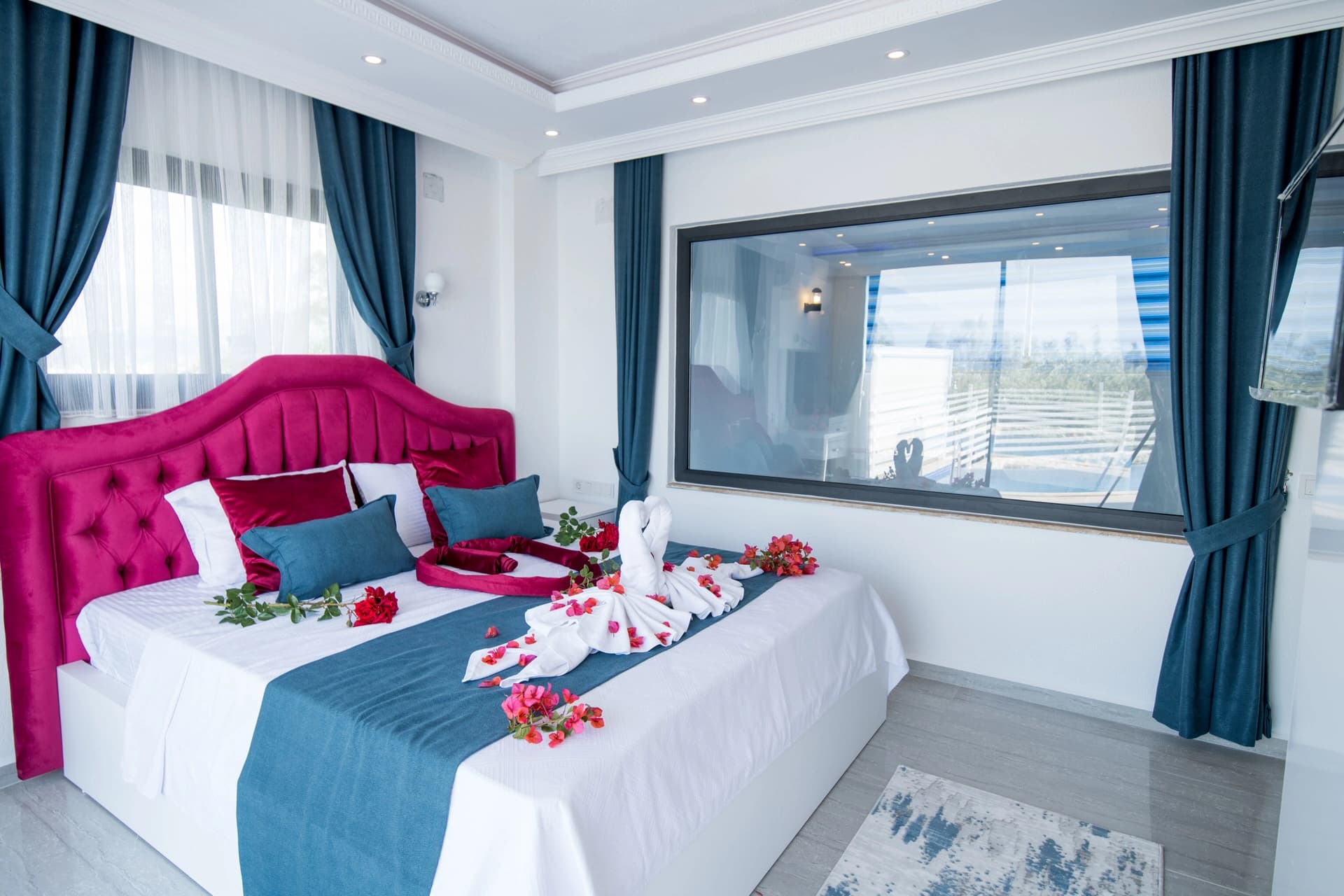 Villa Nar Çiçeği Korunaklı Havuz 69