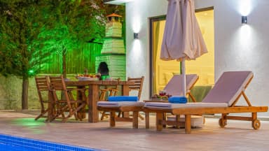 Villa Neco Korunaklı Havuz 51