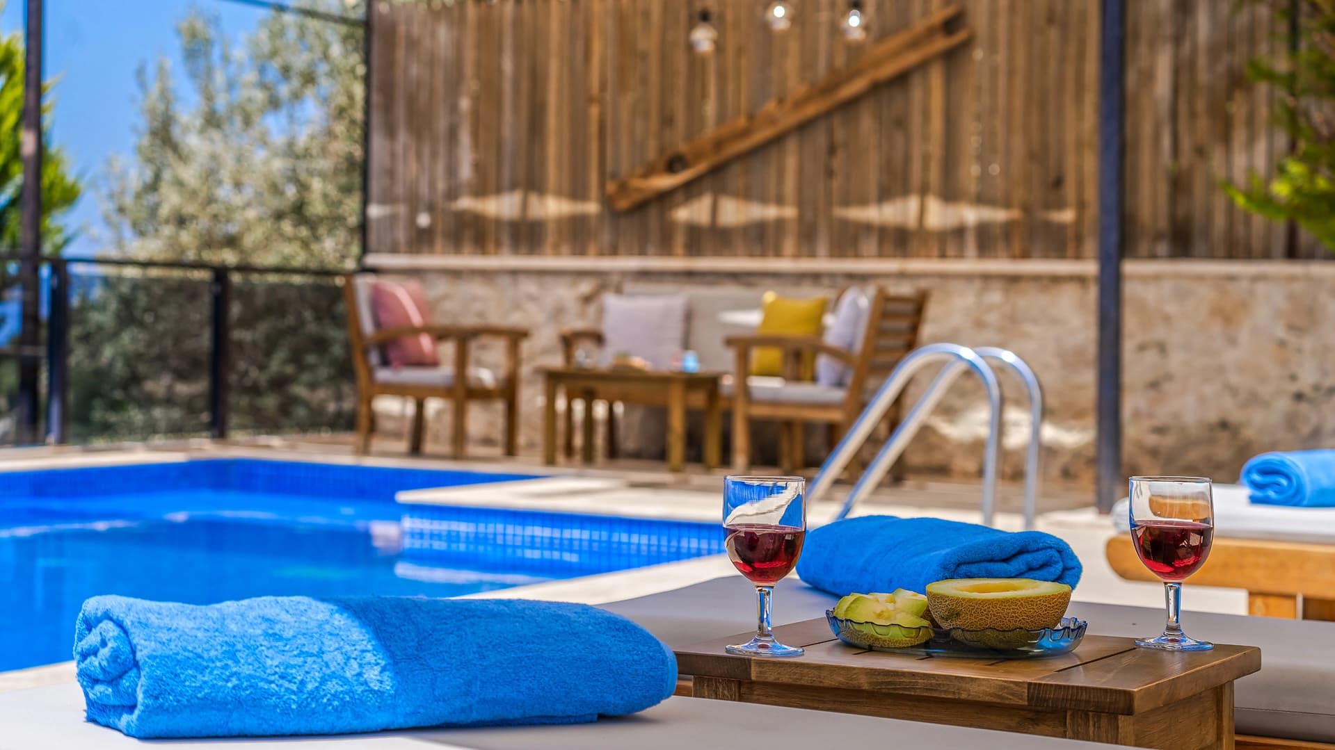 Villa Neco Korunaklı Havuz 55