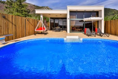Villa Sevi Korunaklı Havuz 27