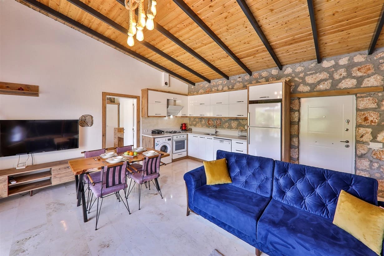 Villa Azra Naz Korunaklı Havuz 33