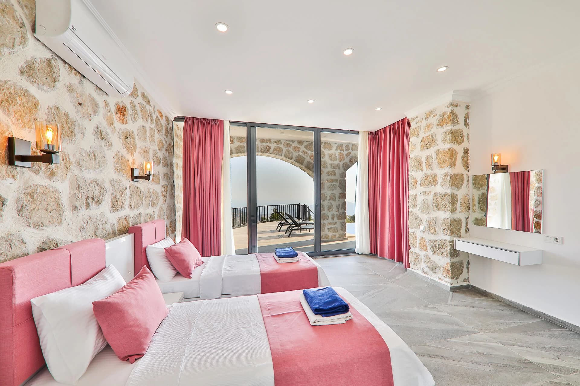 Villa Royal Hills 8 İslamlar 93