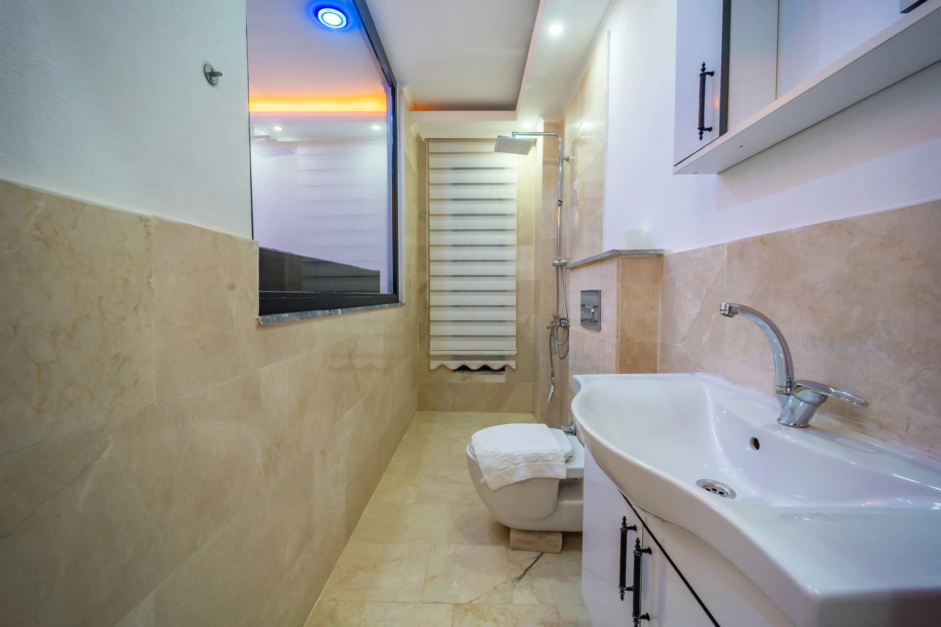 Villa Hyperion Korunaklı Havuz 41