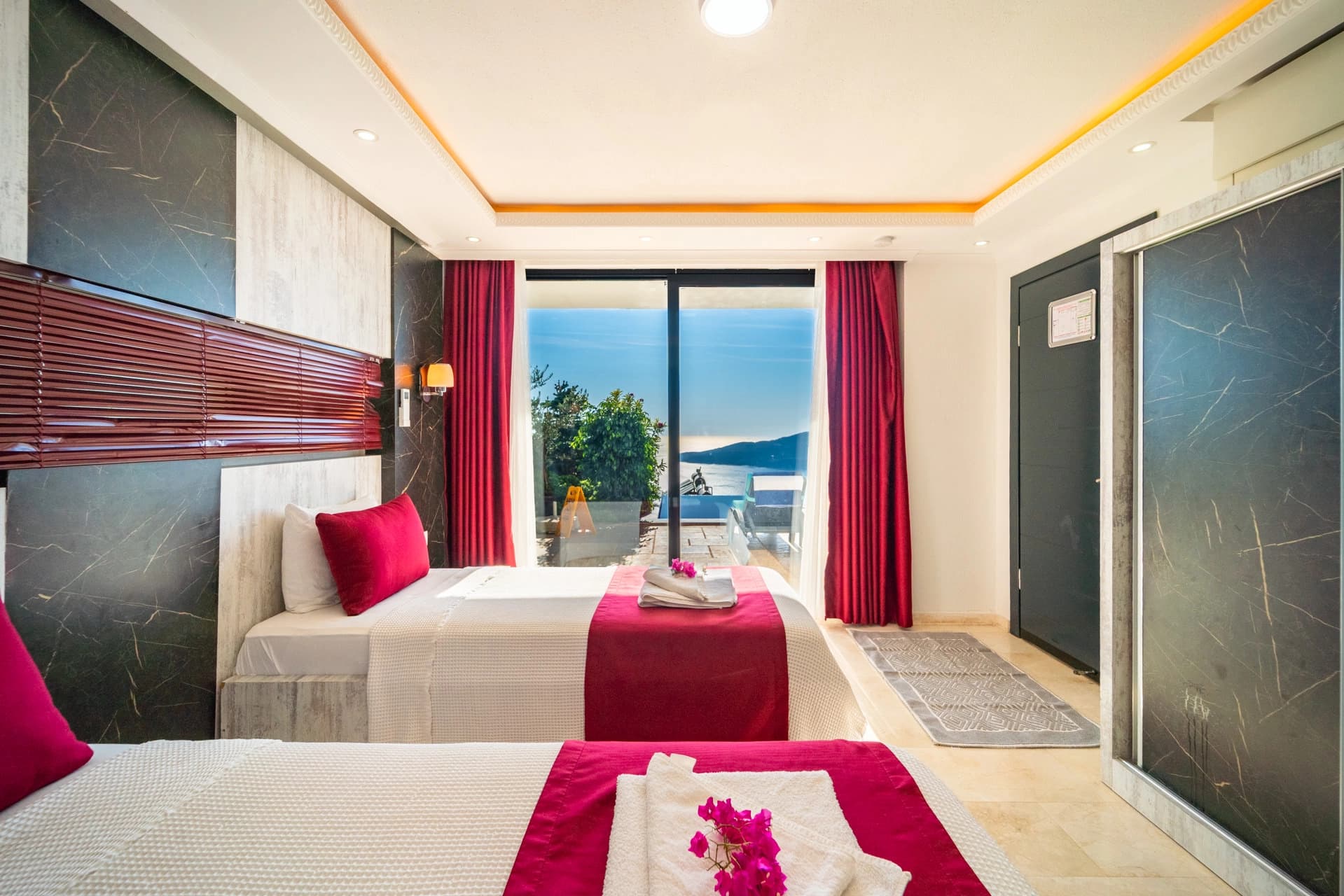 Villa Hyperion Korunaklı Havuz 69