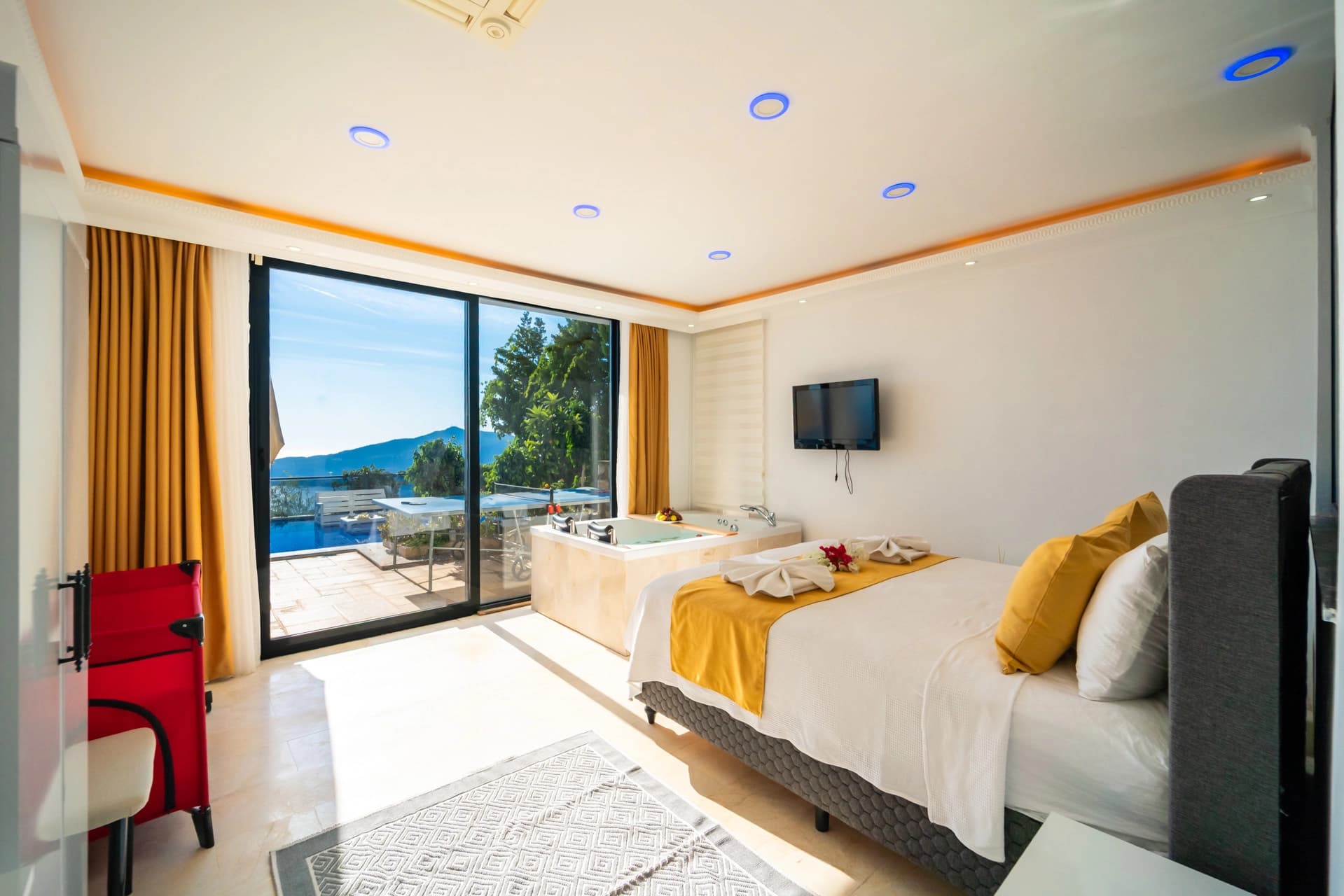 Villa Hyperion Korunaklı Havuz 75