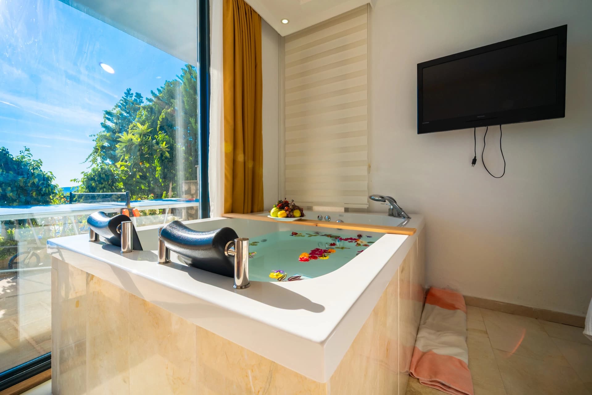 Villa Hyperion Korunaklı Havuz 89