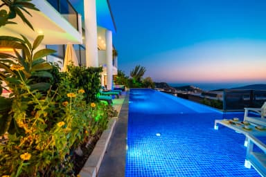 Villa Hyperion Korunaklı Havuz 25