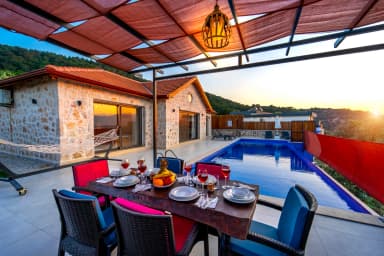 Villa Gemicik Korunaklı Havuz 10