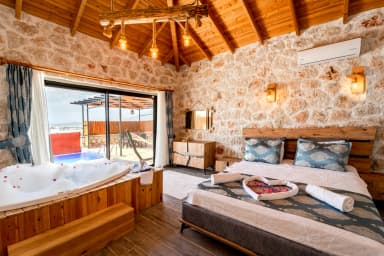 Villa Gemicik Korunaklı Havuz 32