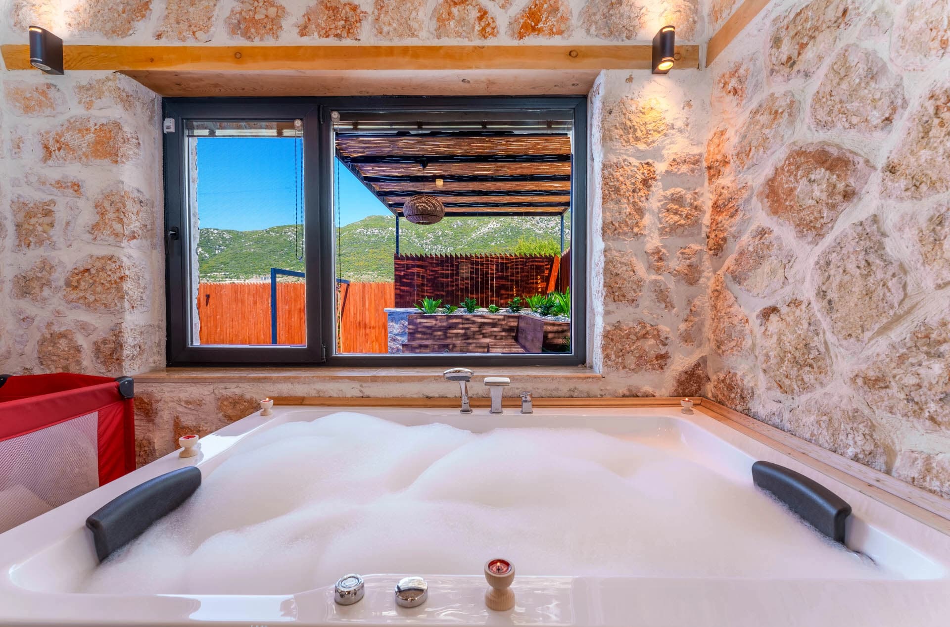 Villa Aselim Korunaklı Havuz 39