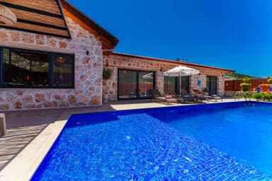 Villa Aselim Korunaklı Havuz 85