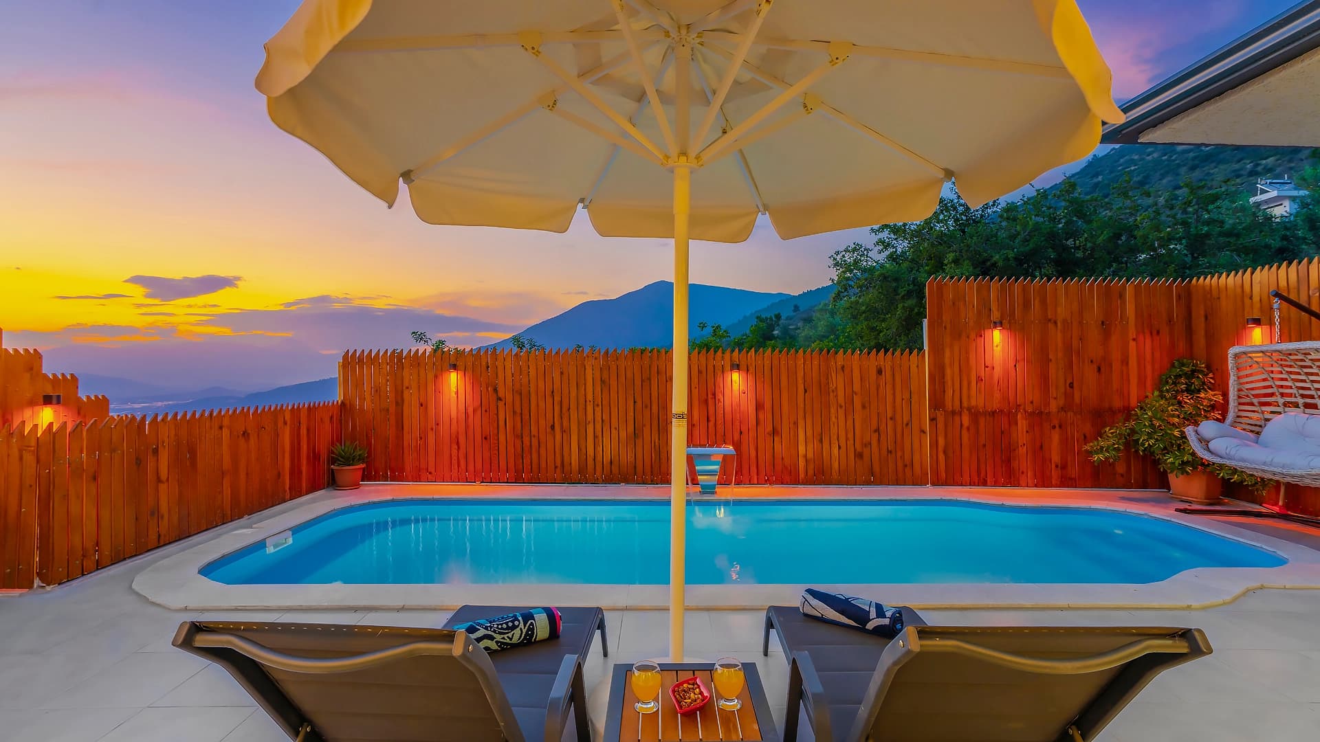 Villa Yiğit Üzümlü Korunaklı Havuz 63