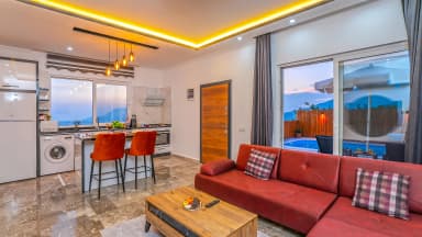 Villa Yiğit Üzümlü Korunaklı Havuz 15