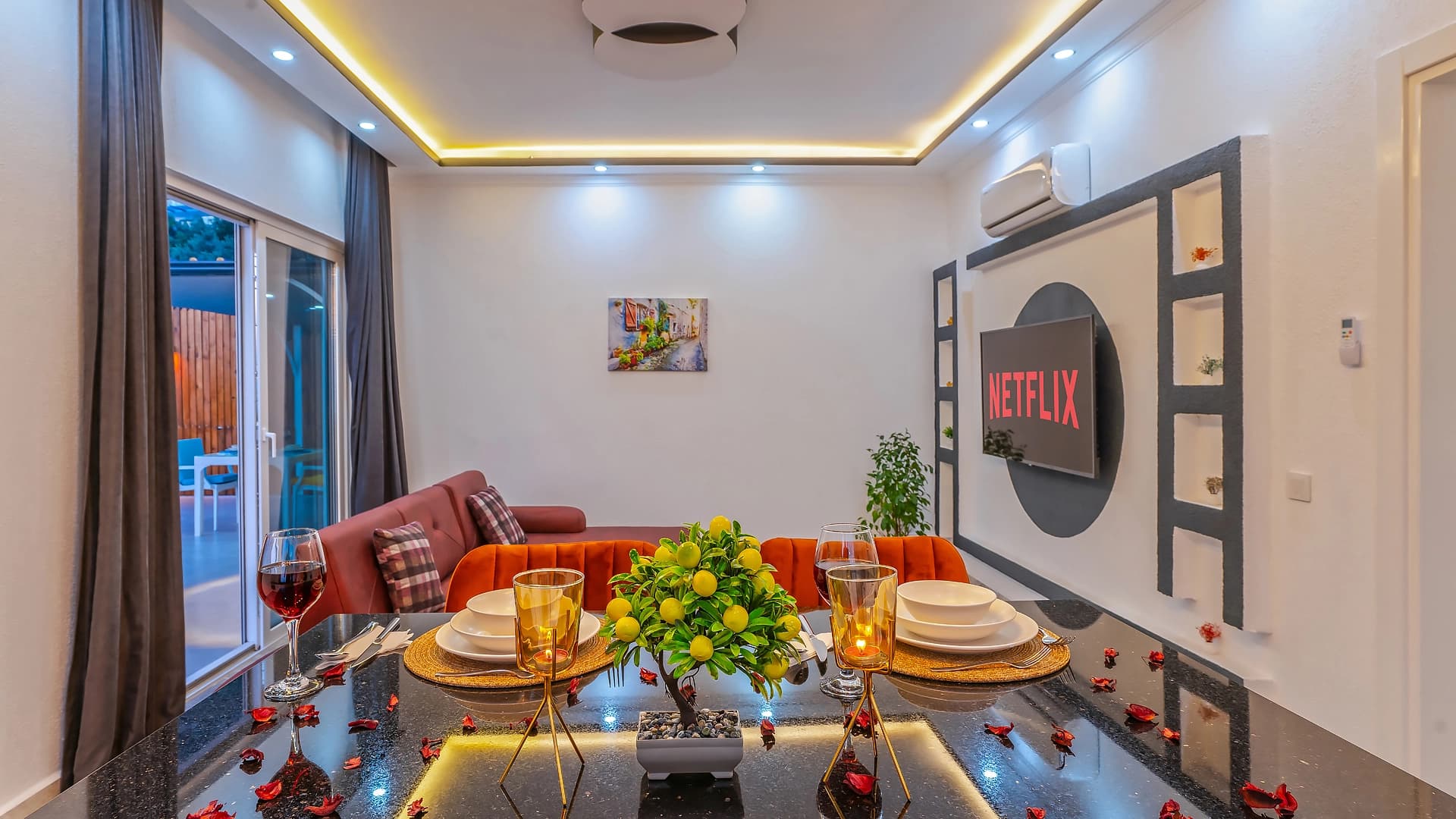 Villa Yiğit Üzümlü Korunaklı Havuz 43