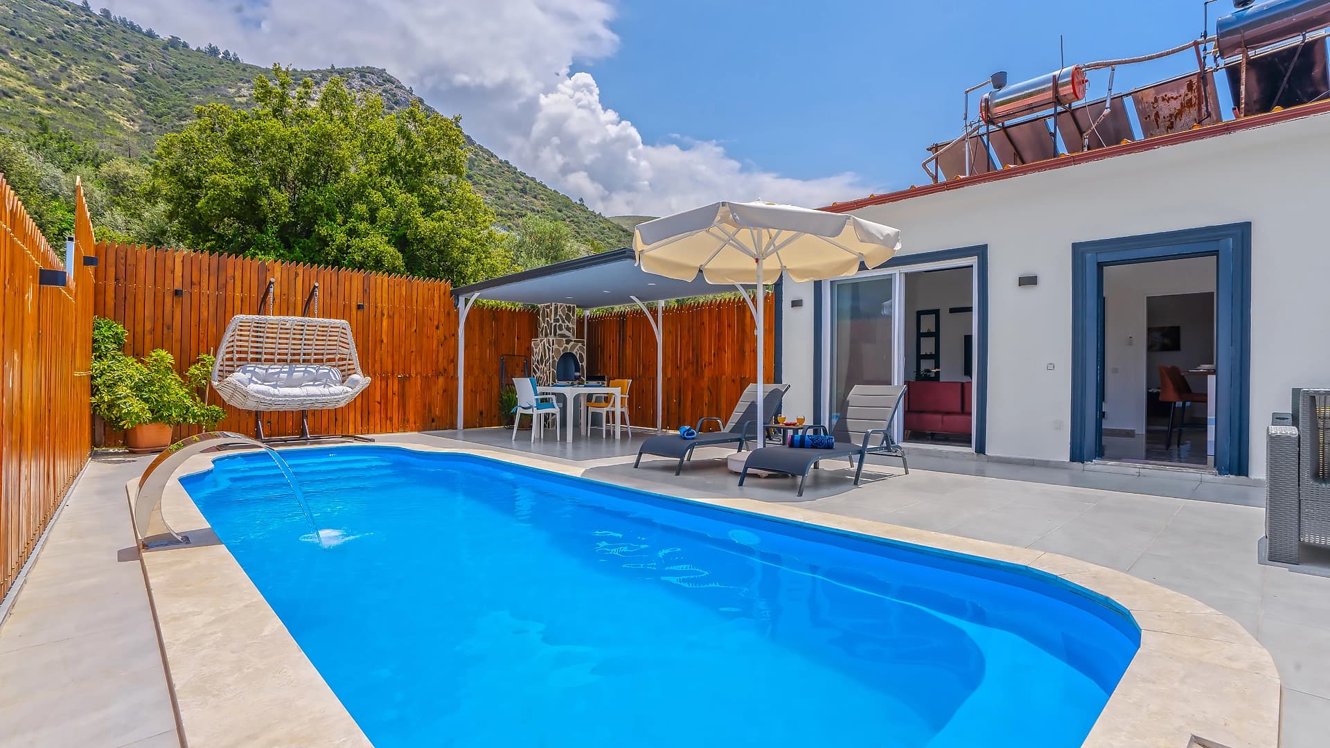 Villa Yiğit Üzümlü Korunaklı Havuz 77