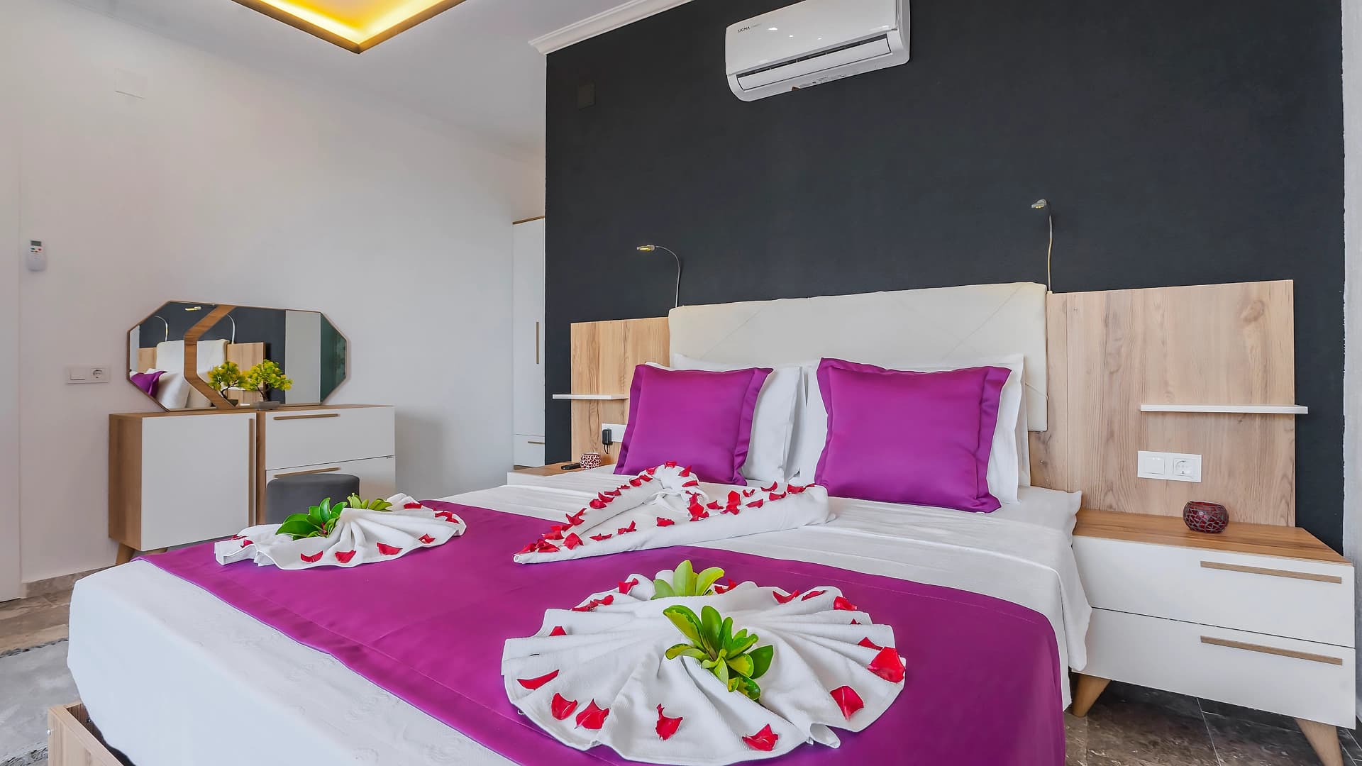 Villa Yiğit Üzümlü Korunaklı Havuz 37