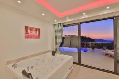 Villa Deniz Korunaklı Havuz 64