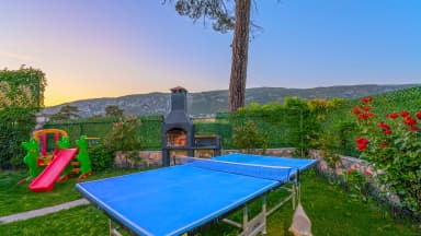 Villa Poruk Çiçeği Korunaklı Havuz 63