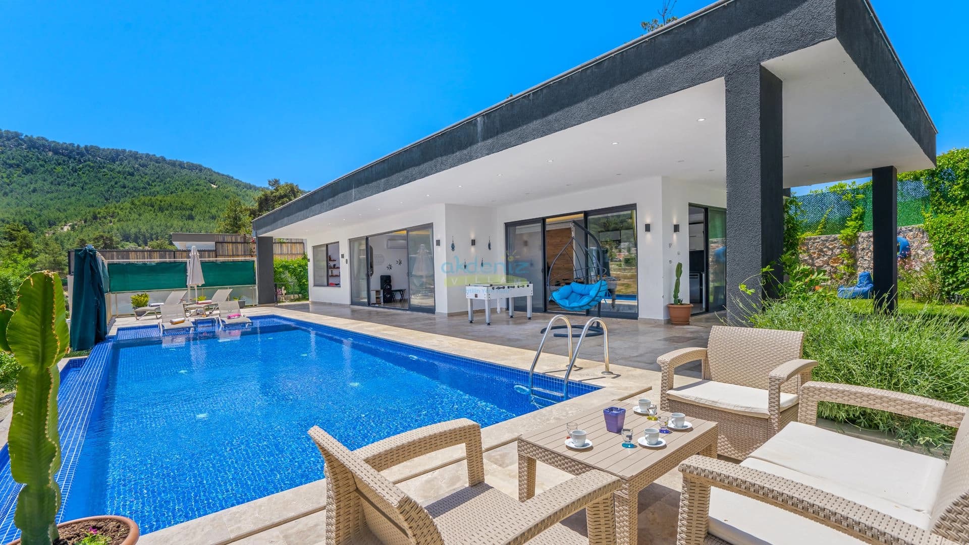 Villa Poruk Çiçeği Korunaklı Havuz 15