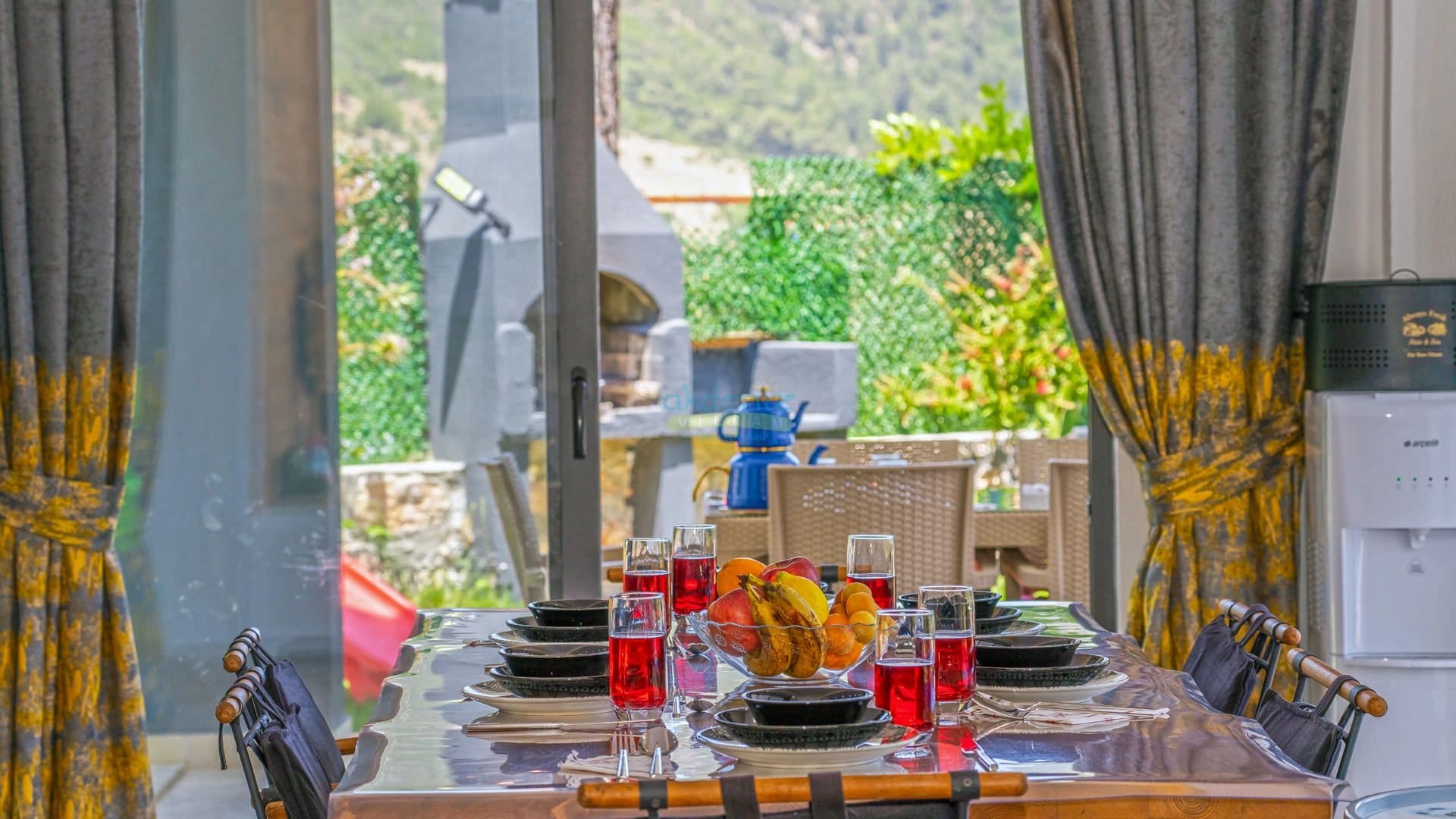 Villa Poruk Çiçeği Korunaklı Havuz 51