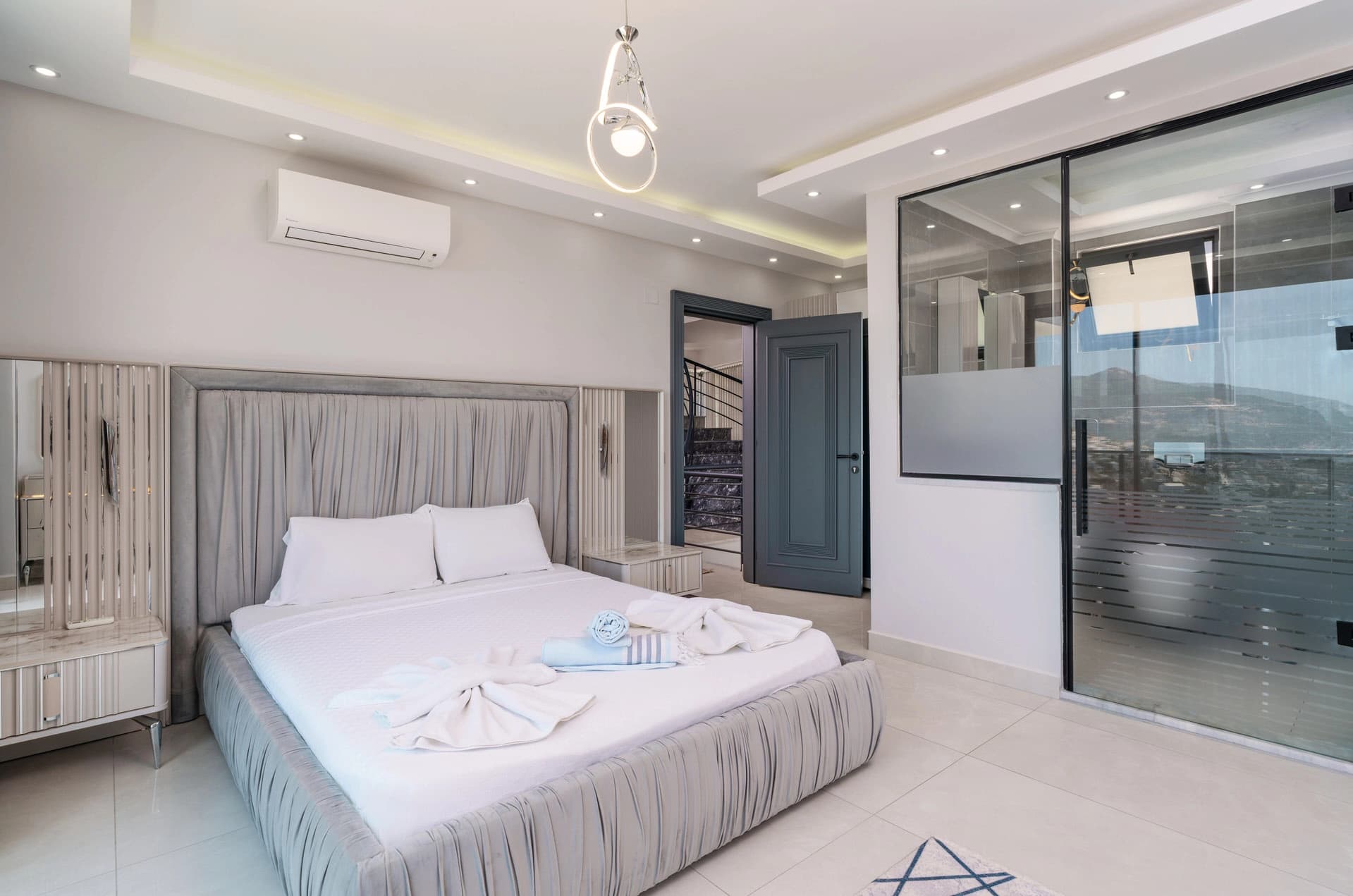 Villa Cassa Isıtmalı Havuz 60