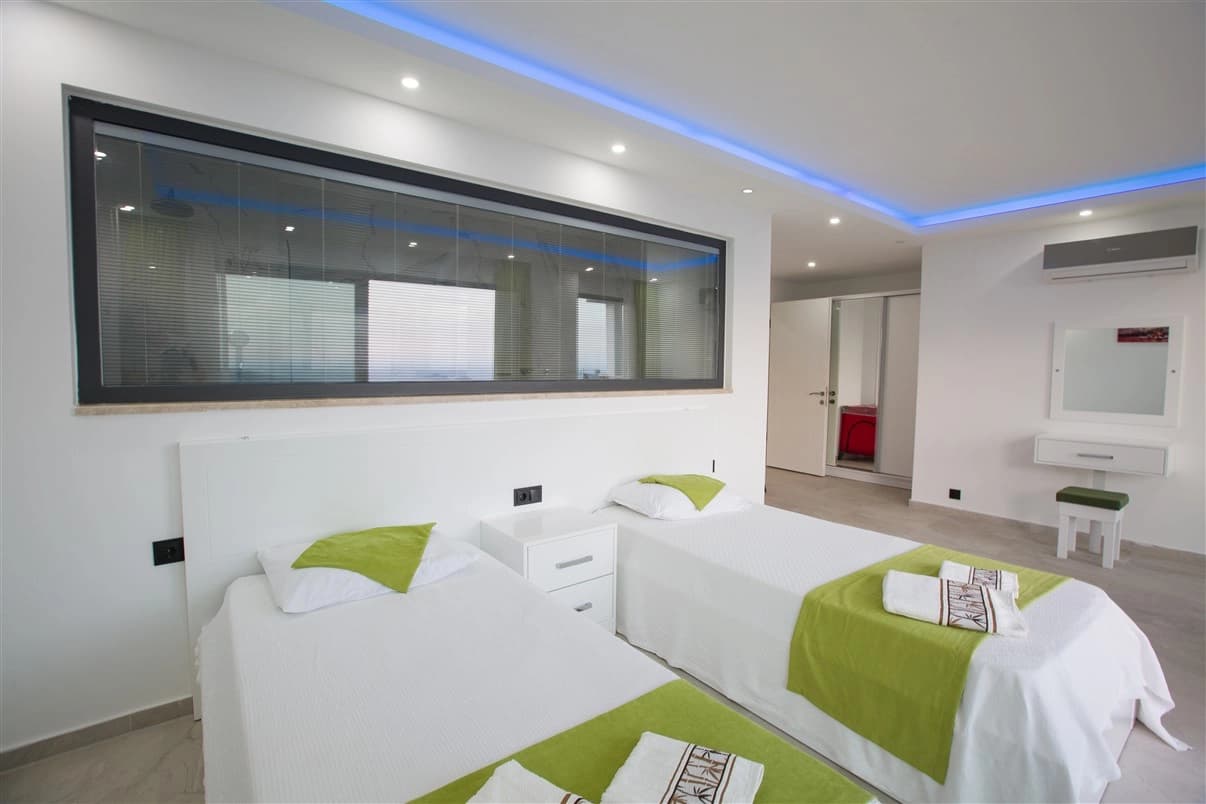 Villa Satürn Korunaklı Havuz 79