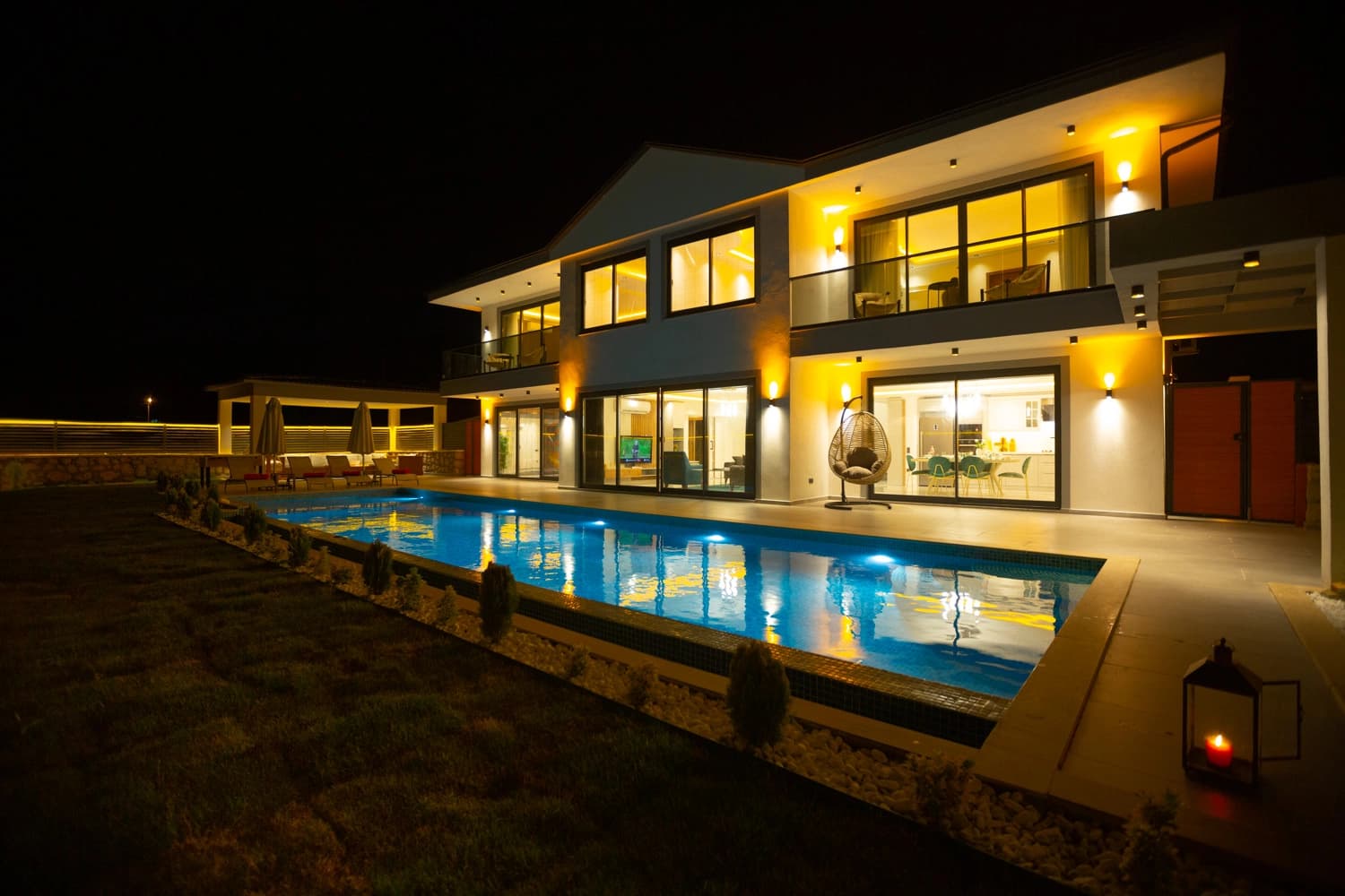 Villa White House Korunaklı Havuz 36