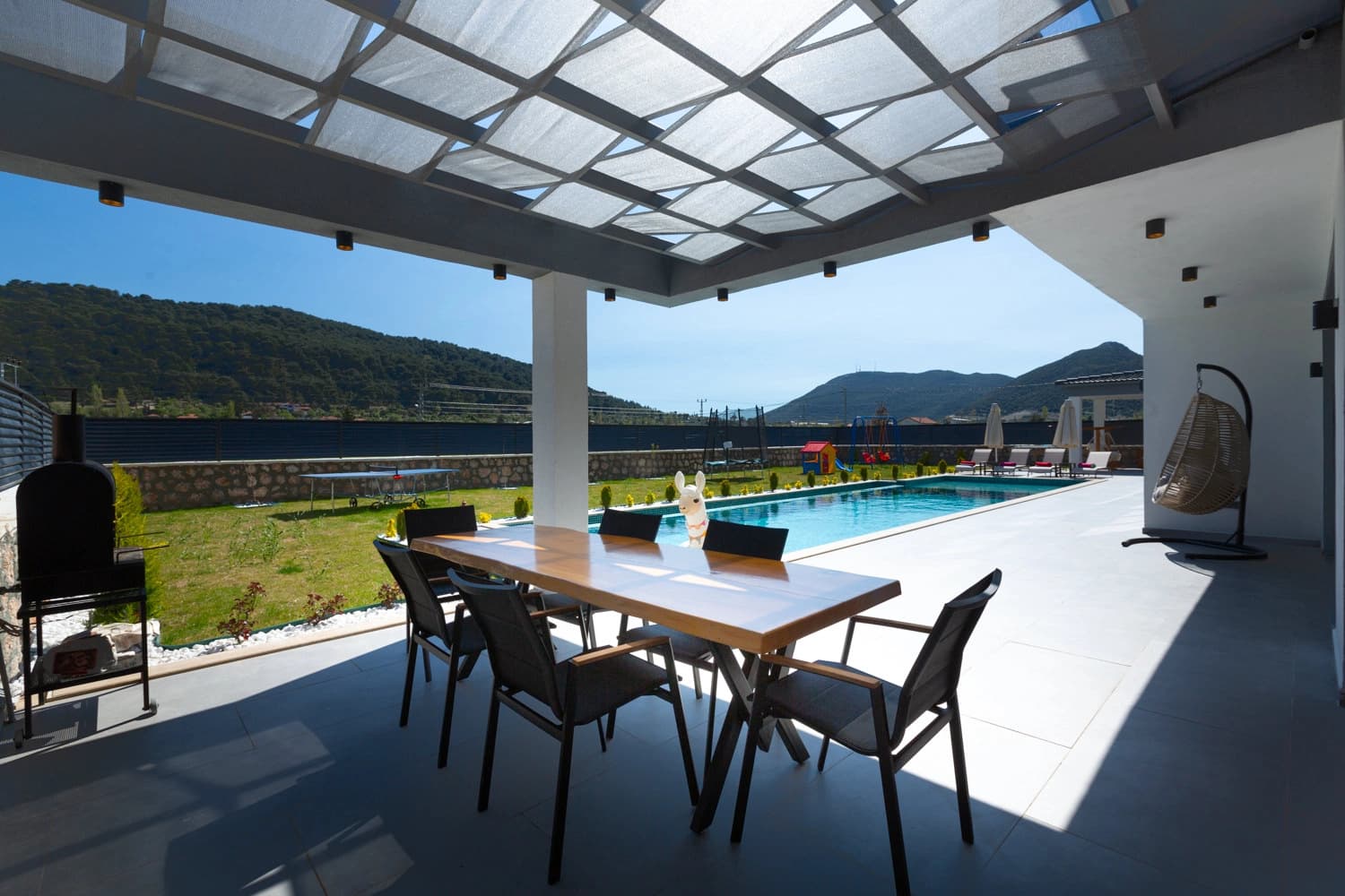 Villa White House Korunaklı Havuz 28