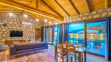 Villa Ege Sarıbelen Korunaklı Havuz 24