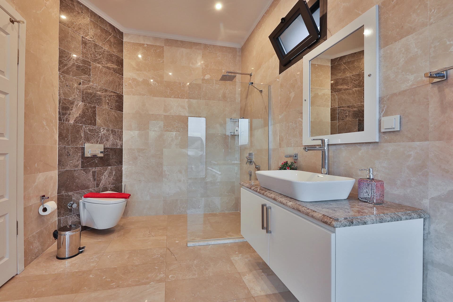 Villa Lavantin Korunaklı Havuz 95