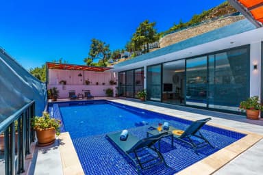 Villa Neon İslamlar 48