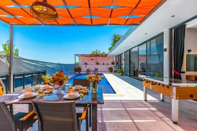 Villa Neon Korunaklı Havuz 41