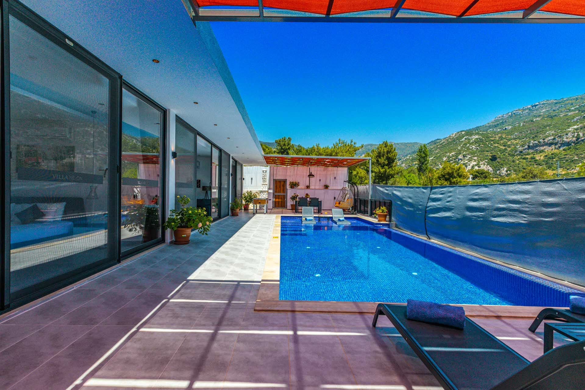 Villa Neon İslamlar 62