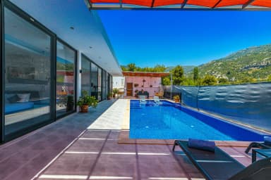 Villa Neon İslamlar 62