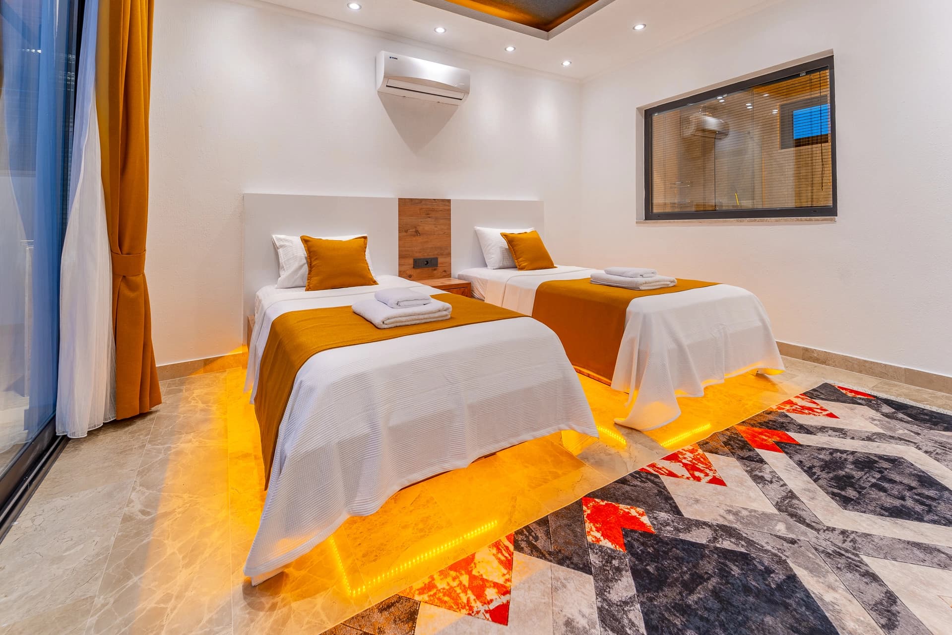 Villa Dorya Korunaklı Havuz 72