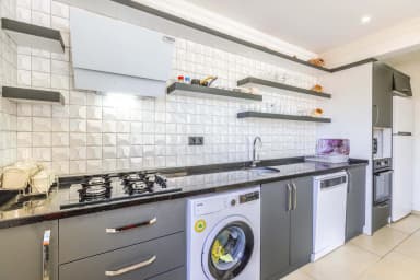 Villa Lambuka Korunaklı Havuz 74