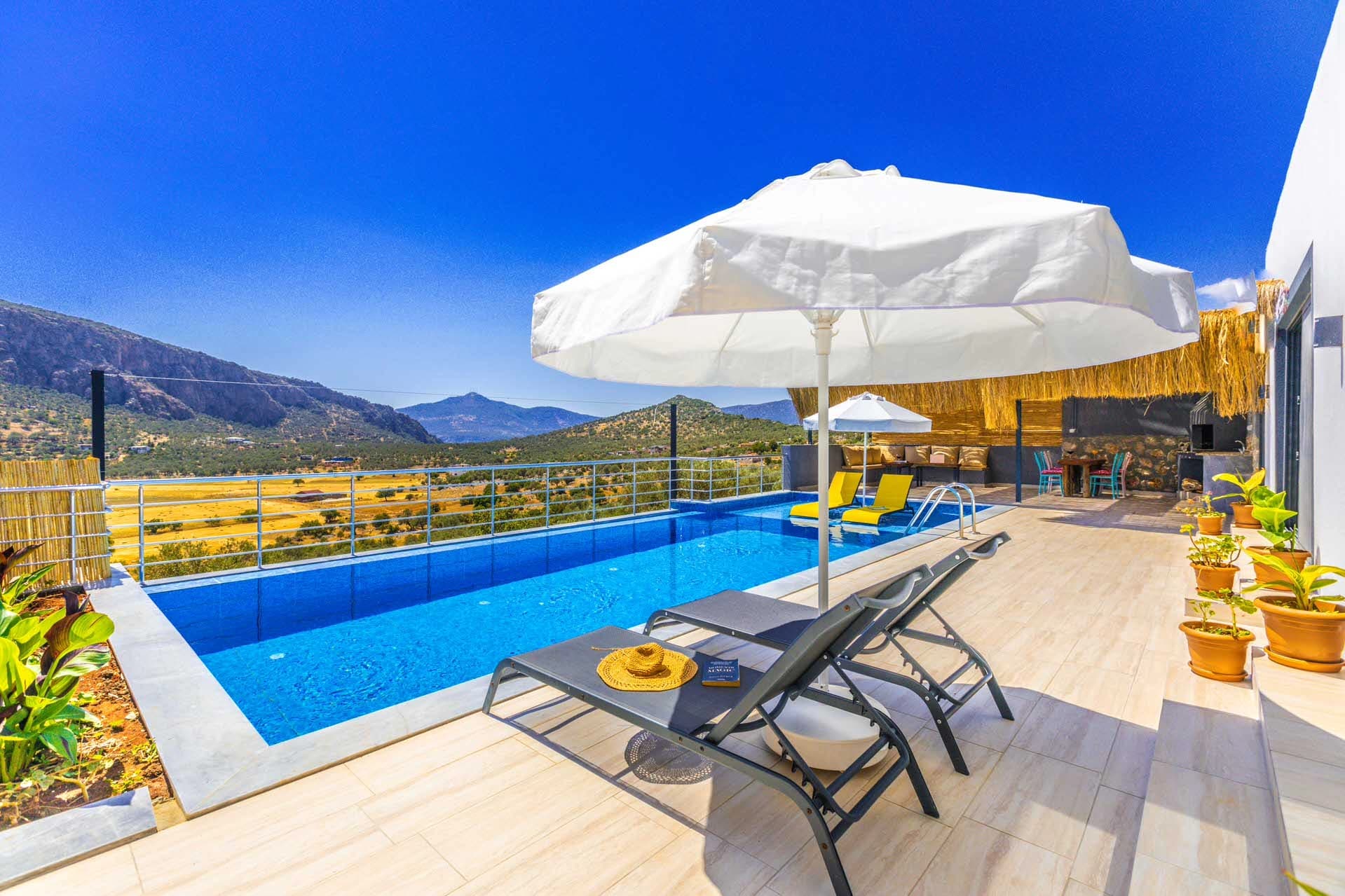 Villa Lambuka Korunaklı Havuz 44