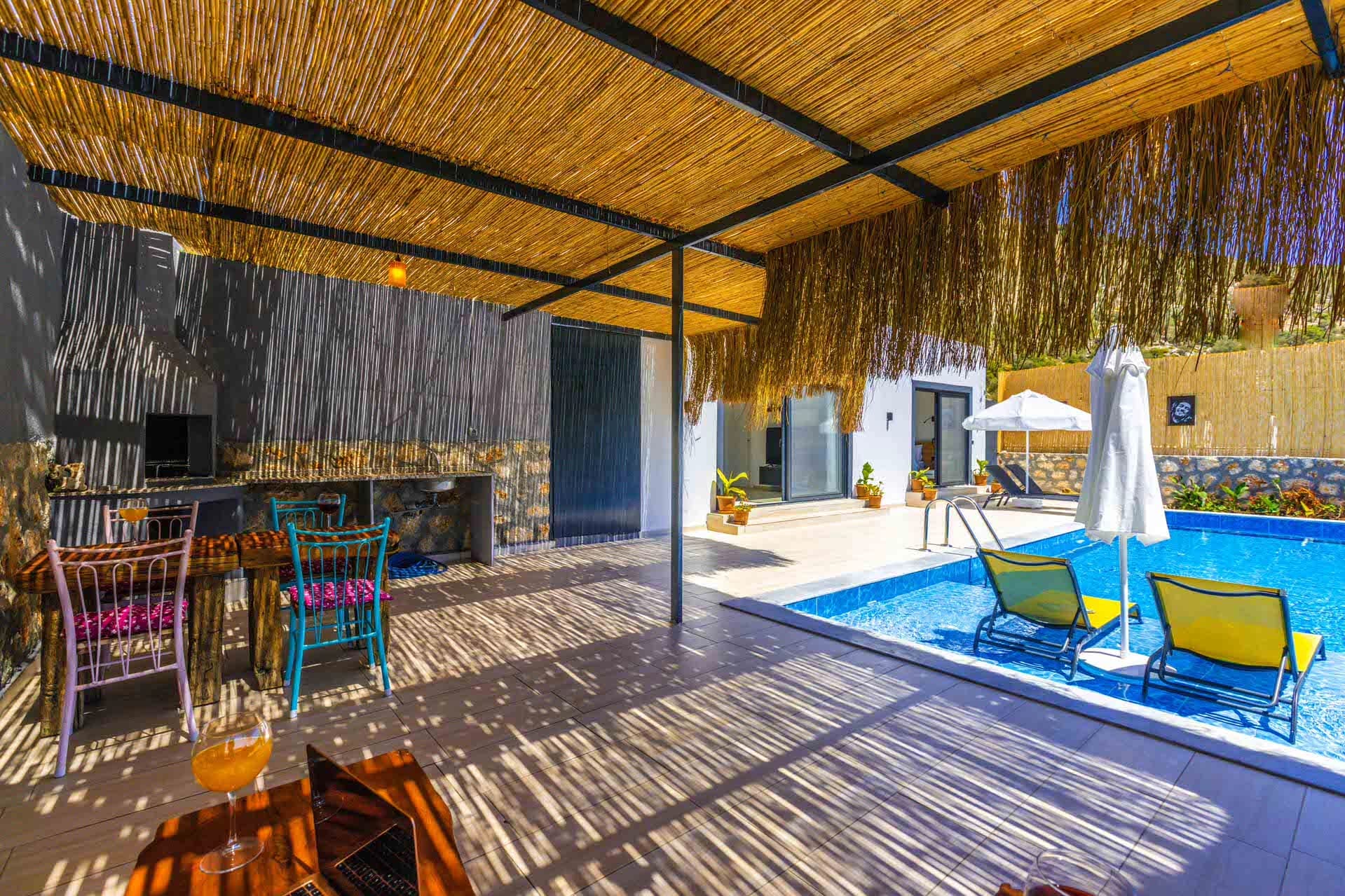 Villa Lambuka Korunaklı Havuz 10