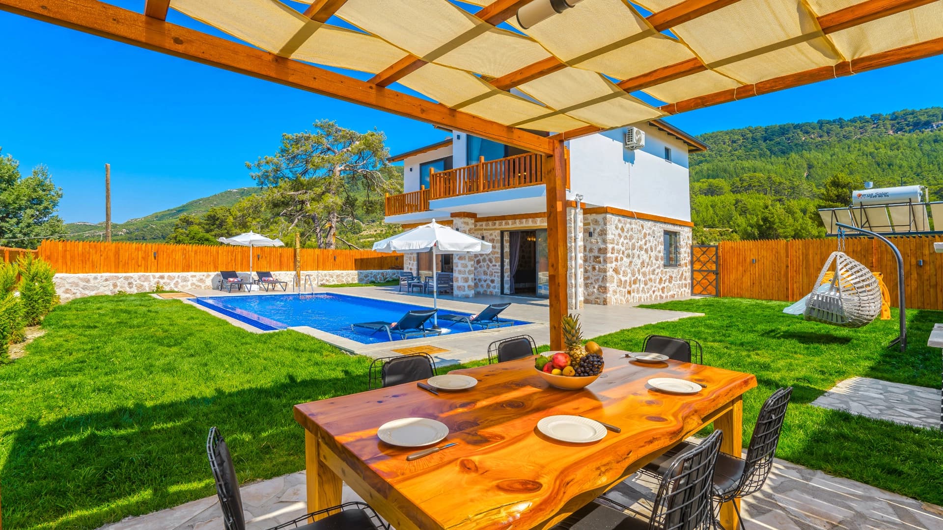 Villa Serendipity Korunaklı Havuz 76