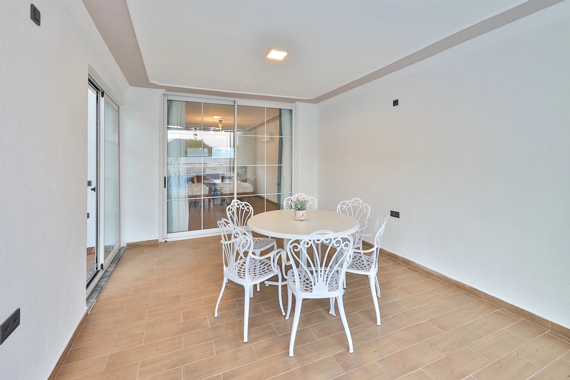 Villa Olive Garden Korunaklı Havuz 57