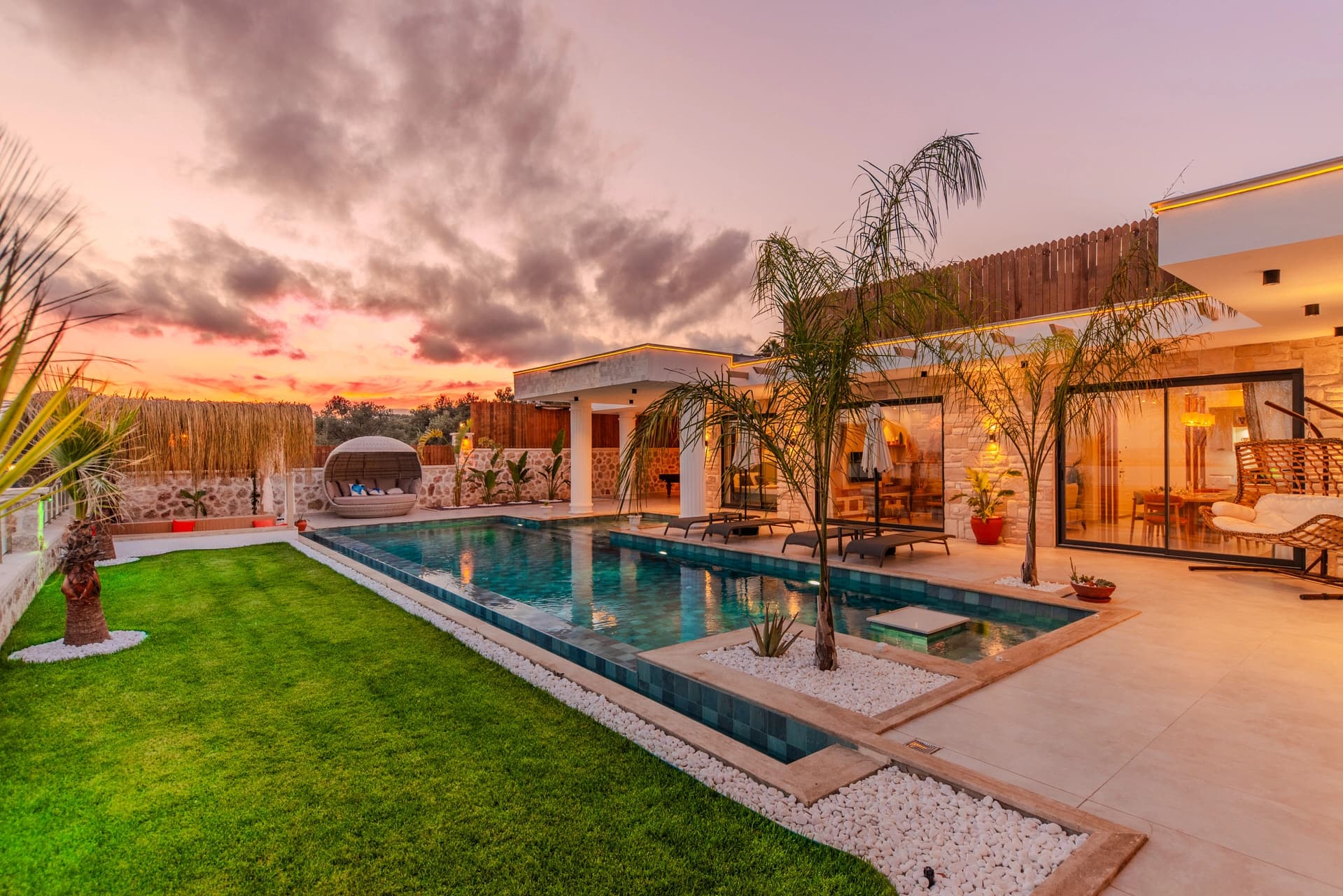 Villa Elysium Korunaklı Havuz 86