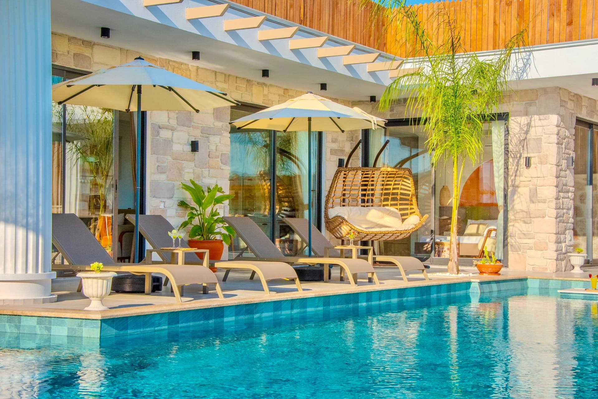 Villa Elysium Korunaklı Havuz 32