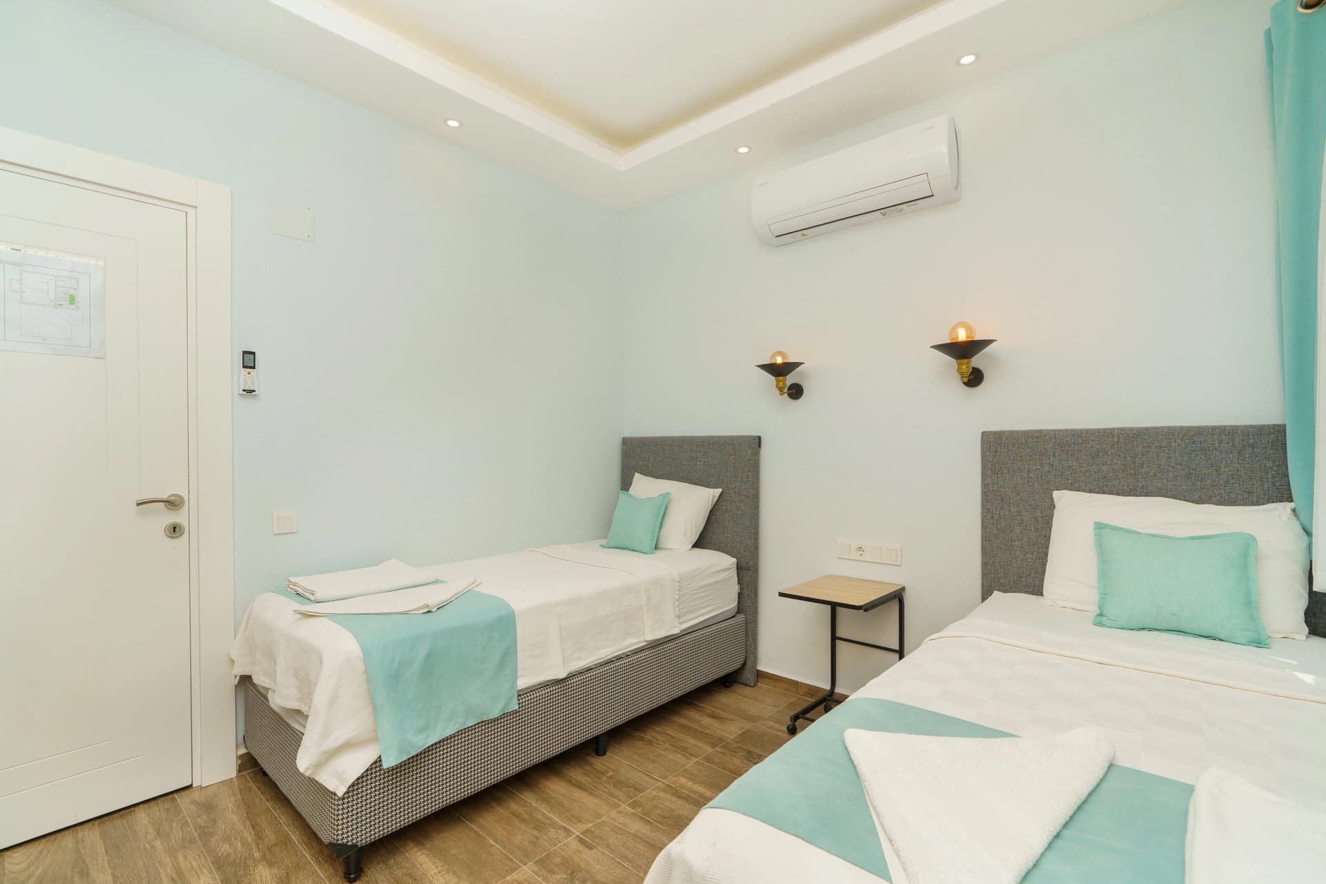 Villa Sazak Uno Korunaklı Havuz 76