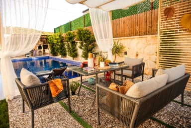 Villa Arels Korunaklı Havuz 56