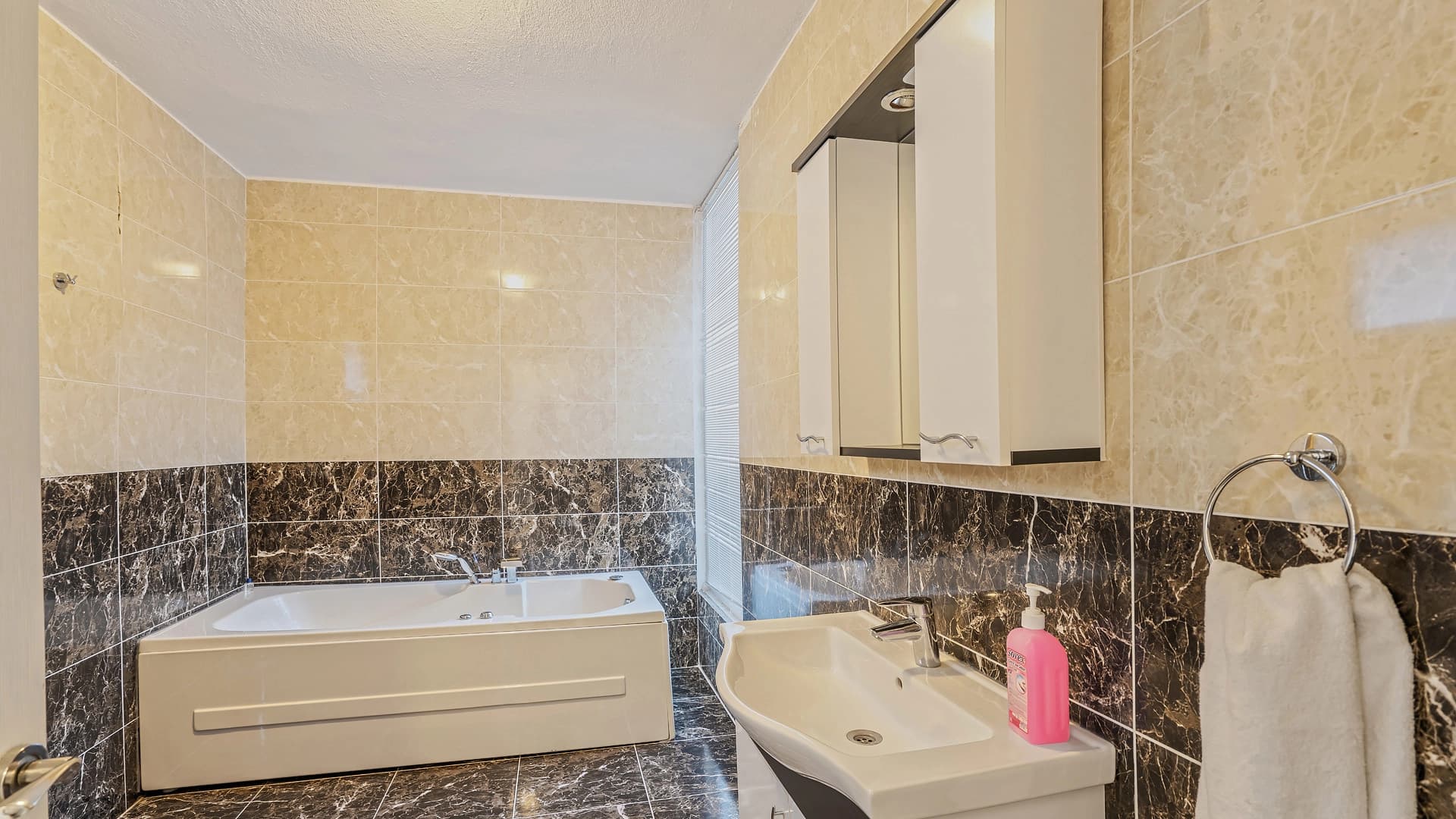 Villa Whitestone İslamlar 50
